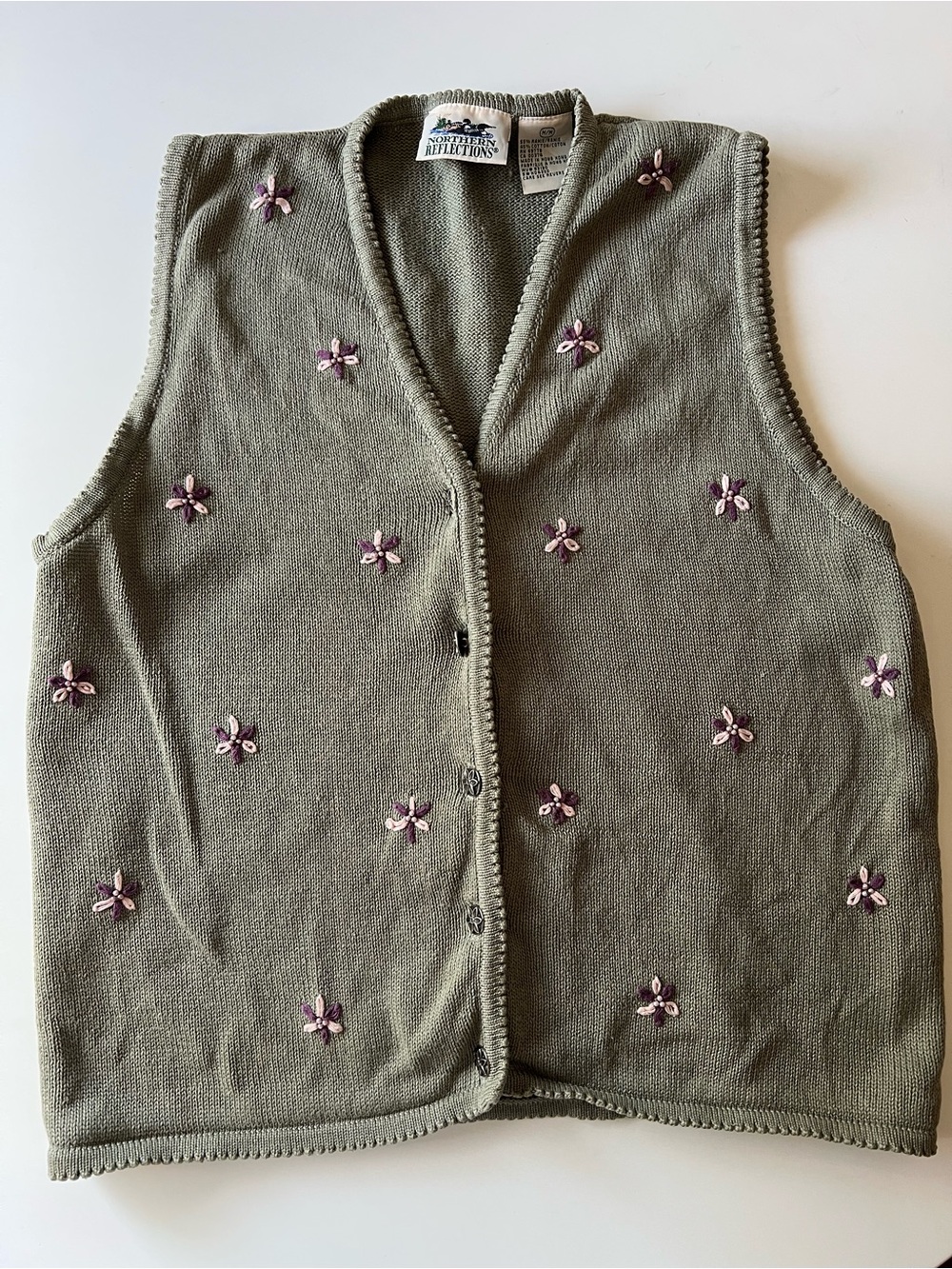Vintage Northern Reflections Womens floral knit button vest